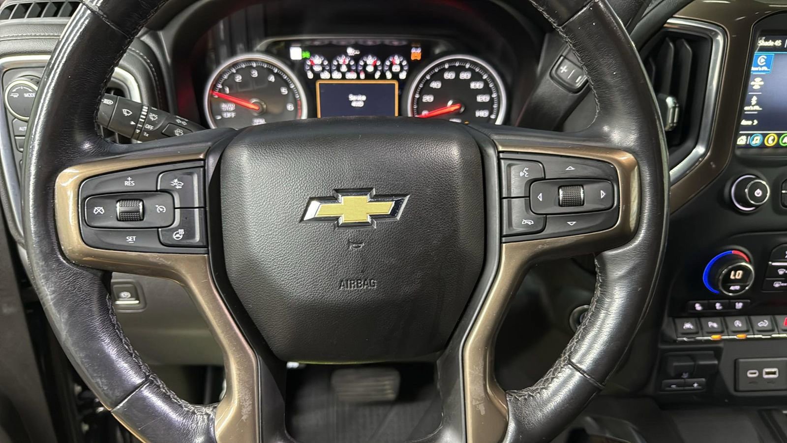 Used 2021 Chevrolet Silverado 1500 High Country w/ Technology Package image 15