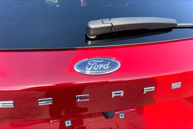 Certified 2023 Ford Escape ST-Line w/ Tech Pack #1 AWD/4WD image 10