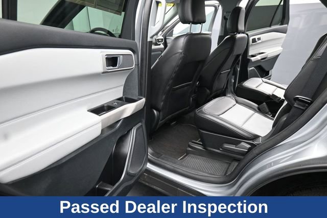Certified 2024 Ford Explorer XLT w/ Equipment Group 202A AWD/4WD image 17