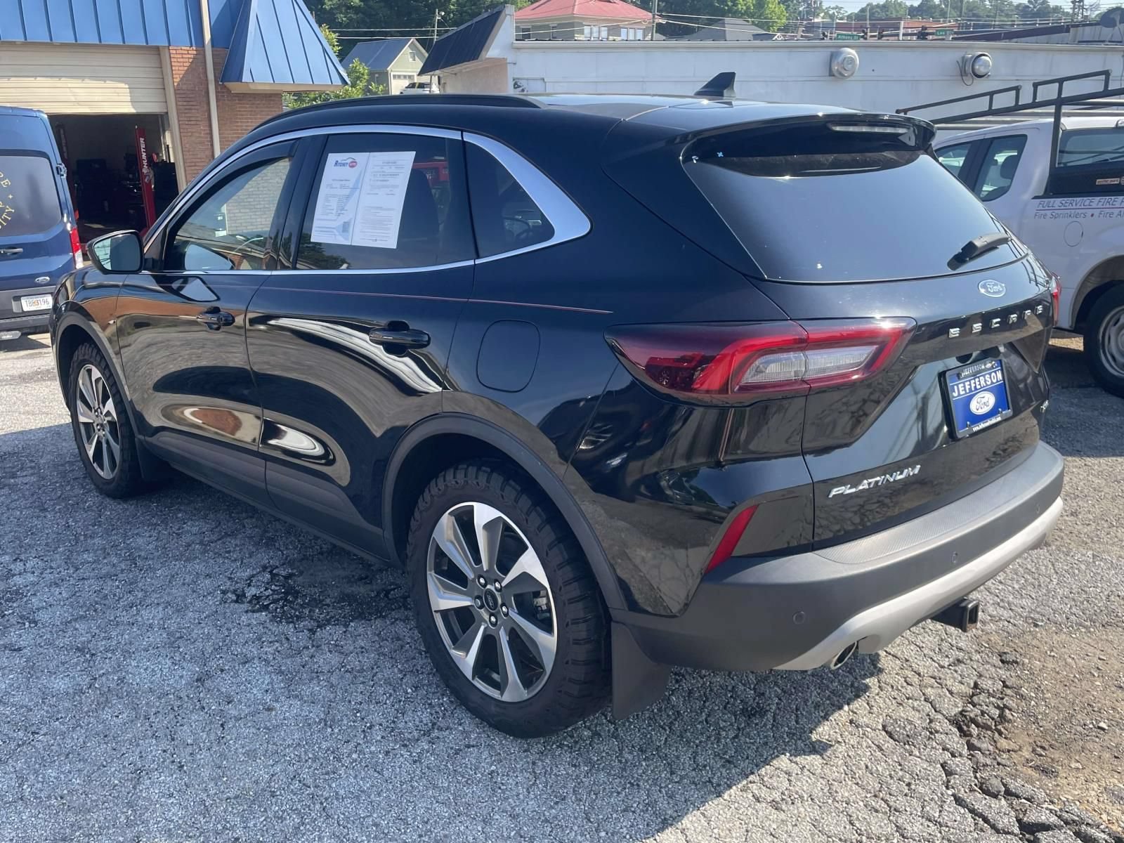 Certified 2023 Ford Escape Platinum AWD/4WD image 9