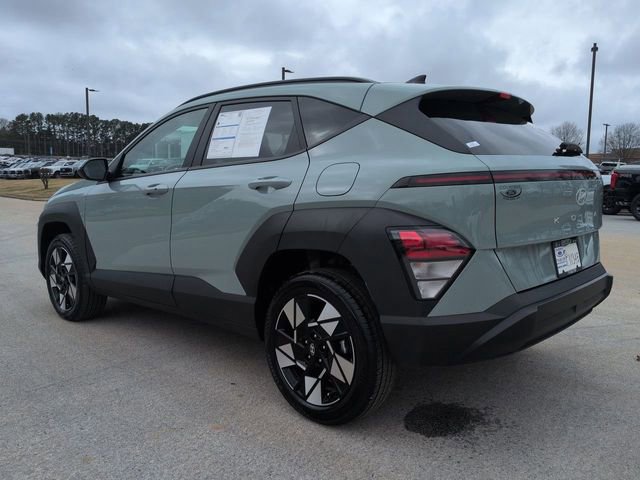 Used 2025 Hyundai Kona SEL image 2
