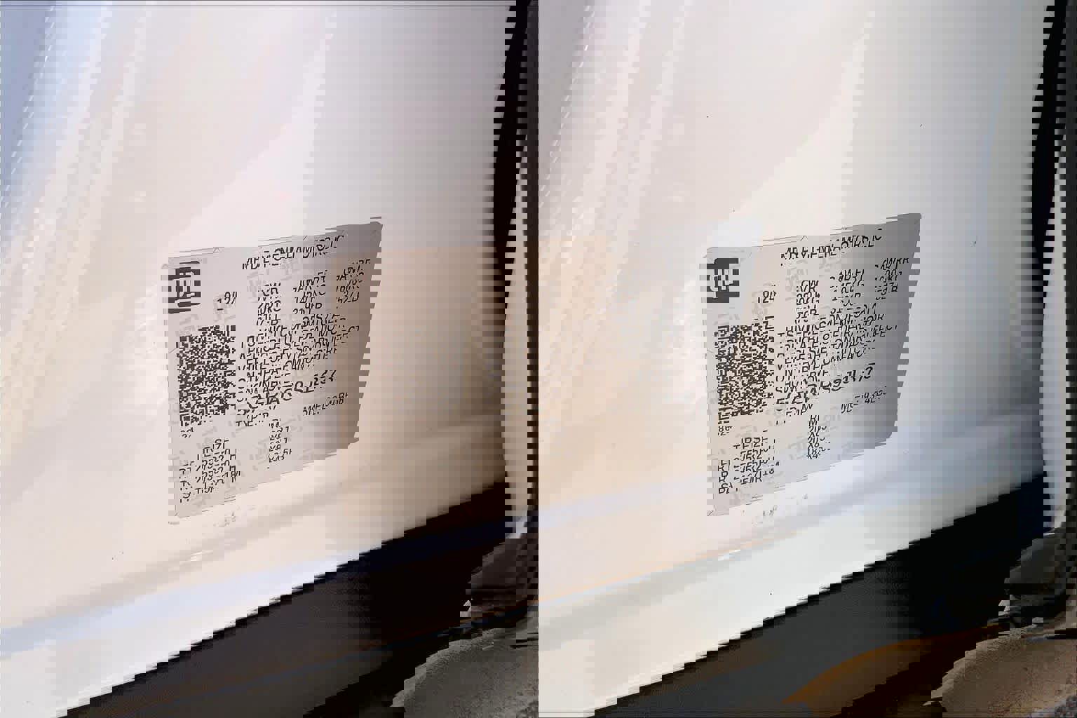 Used 2025 Buick Enclave Preferred FWD image 37