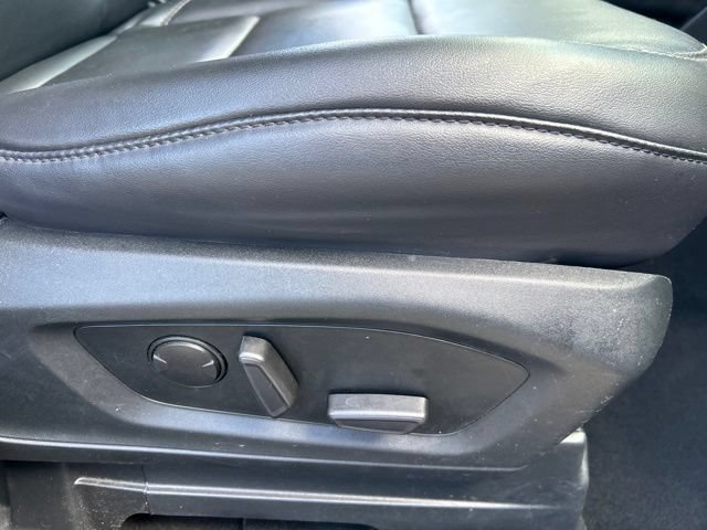 Certified 2022 Ford Explorer XLT w/ Equipment Group 202A AWD/4WD image 39