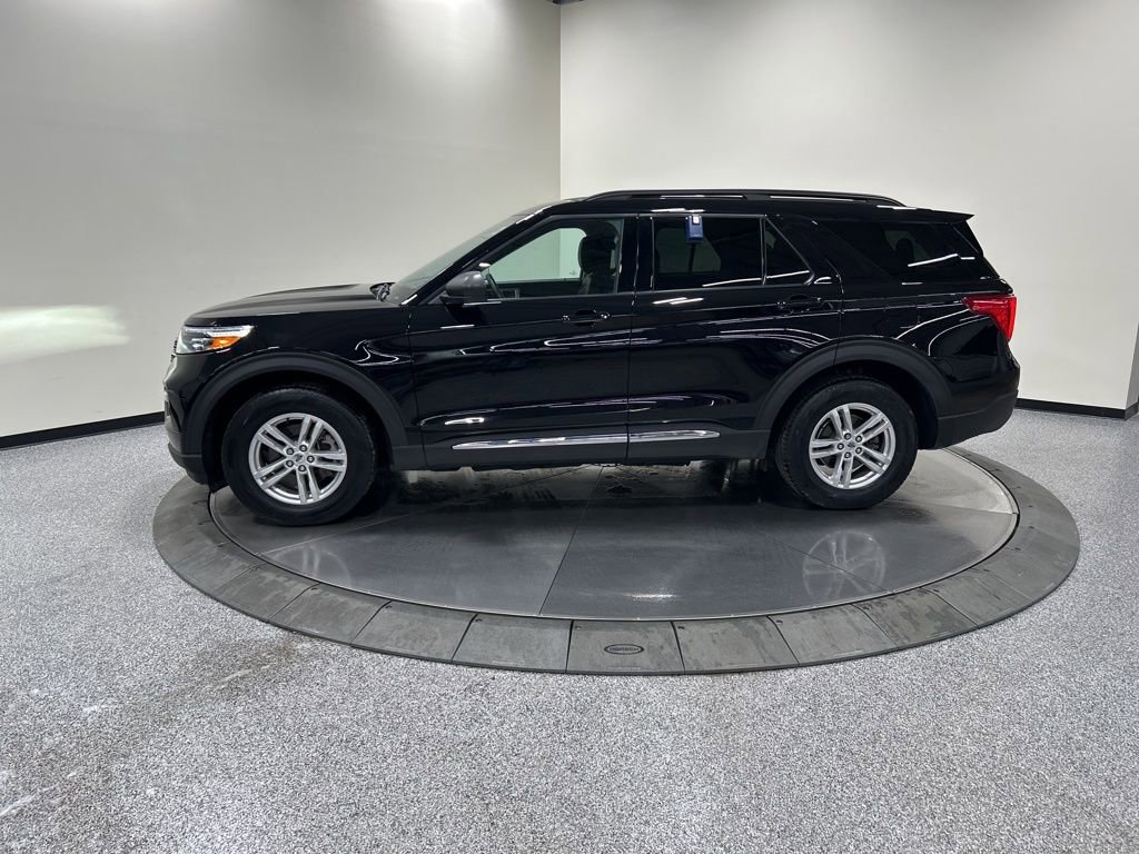 Certified 2023 Ford Explorer XLT w/ Equipment Group 202A image 10