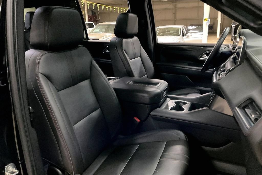 Used 2022 Chevrolet Tahoe RST w/ Sport Performance Package AWD/4WD image 7