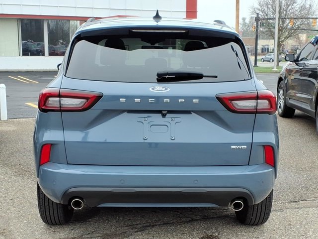 Certified 2024 Ford Escape ST-Line w/ Tech Pack #1 image 2