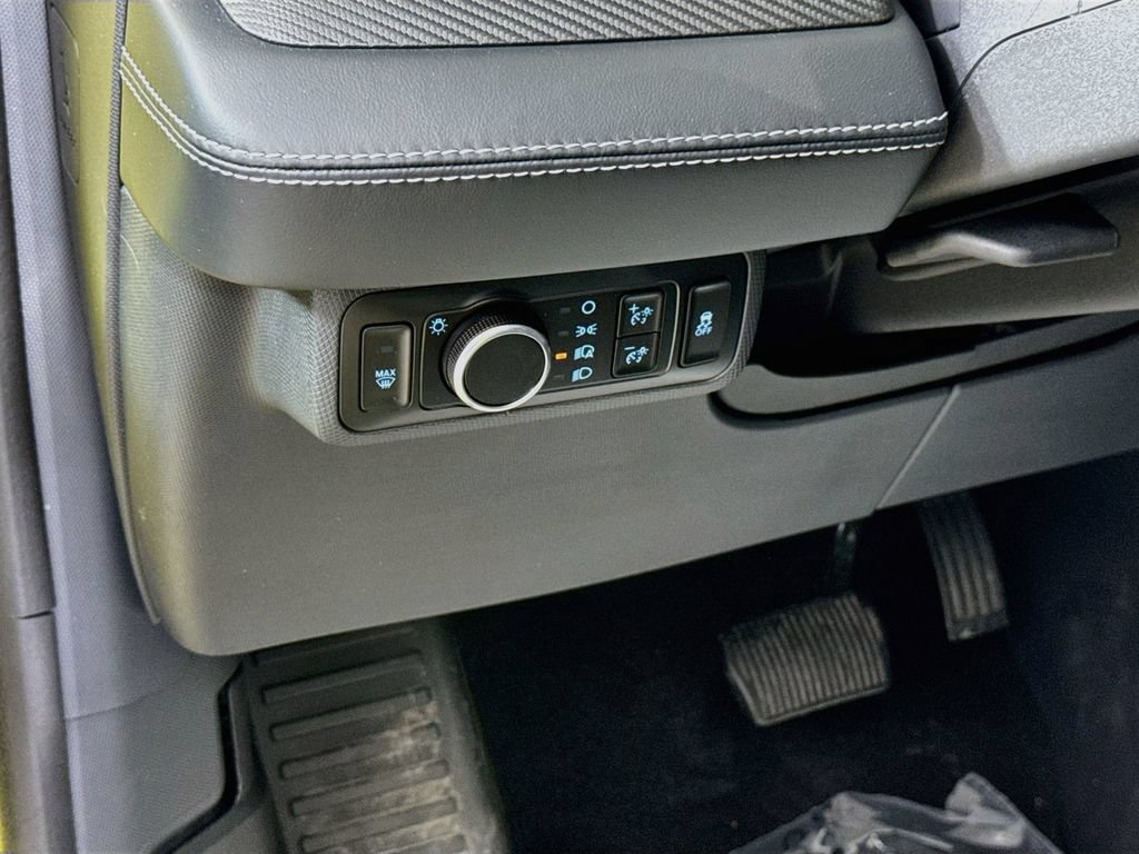 Certified 2025 Ford Mustang Mach-E Select w/ Comfort Package Lite RWD image 15