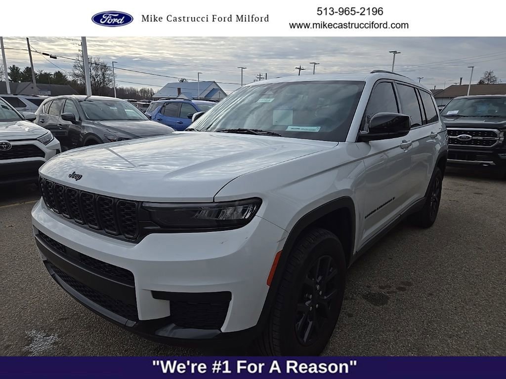 Used 2024 Jeep Grand Cherokee L Altitude image 5