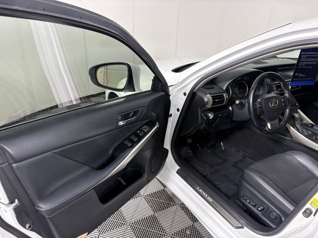 Used 2016 Lexus IS 200t image 12