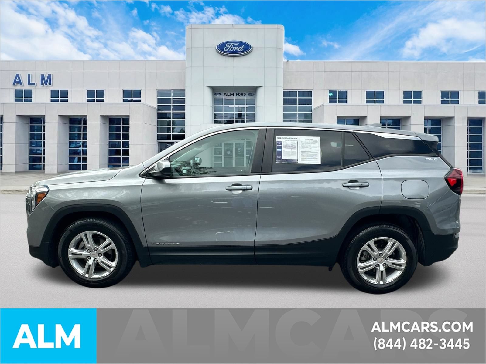 Used 2024 GMC Terrain SLE FWD image 9