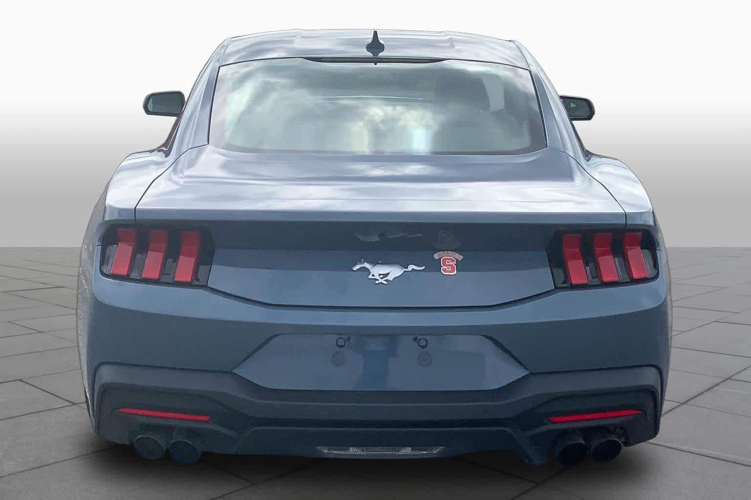 Certified 2024 Ford Mustang Premium RWD image 5
