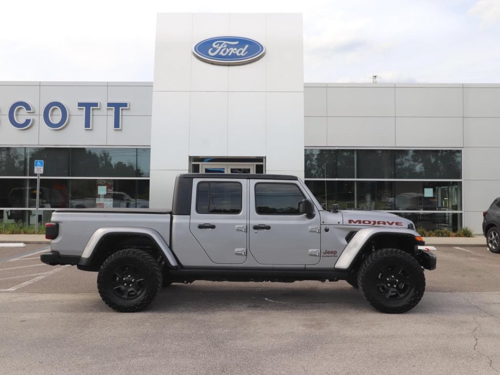 Used 2021 Jeep Gladiator Mojave w/ LED Lighting Group AWD/4WD image 17