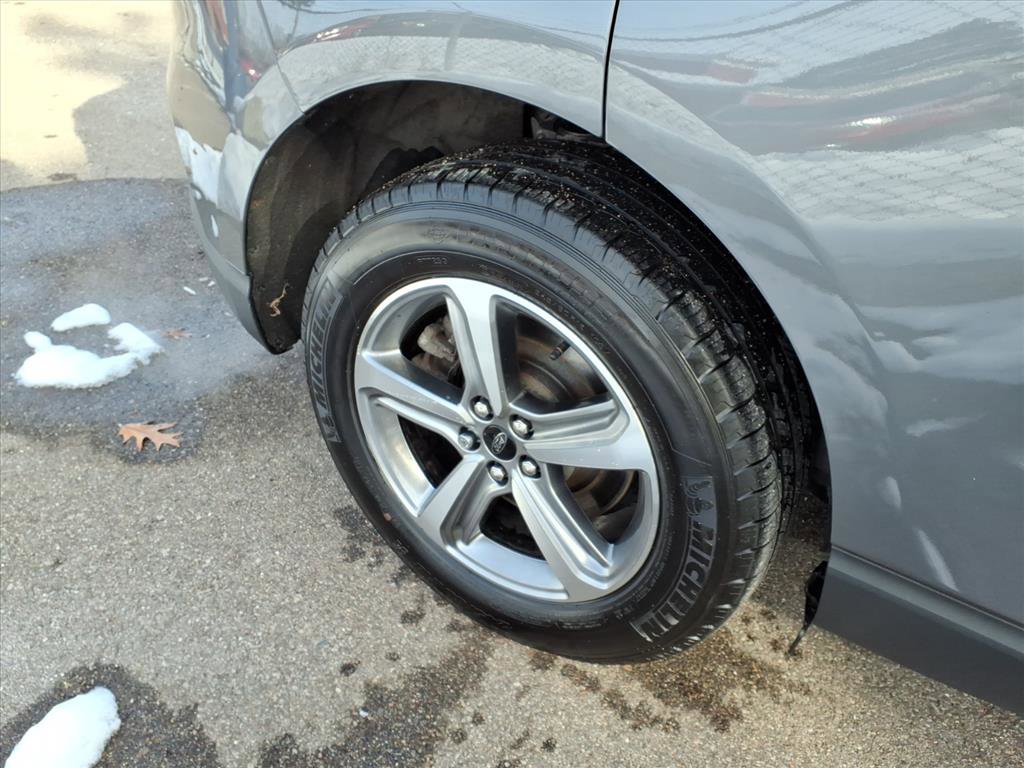 Certified 2024 Ford Edge SEL w/ Convenience Package image 5