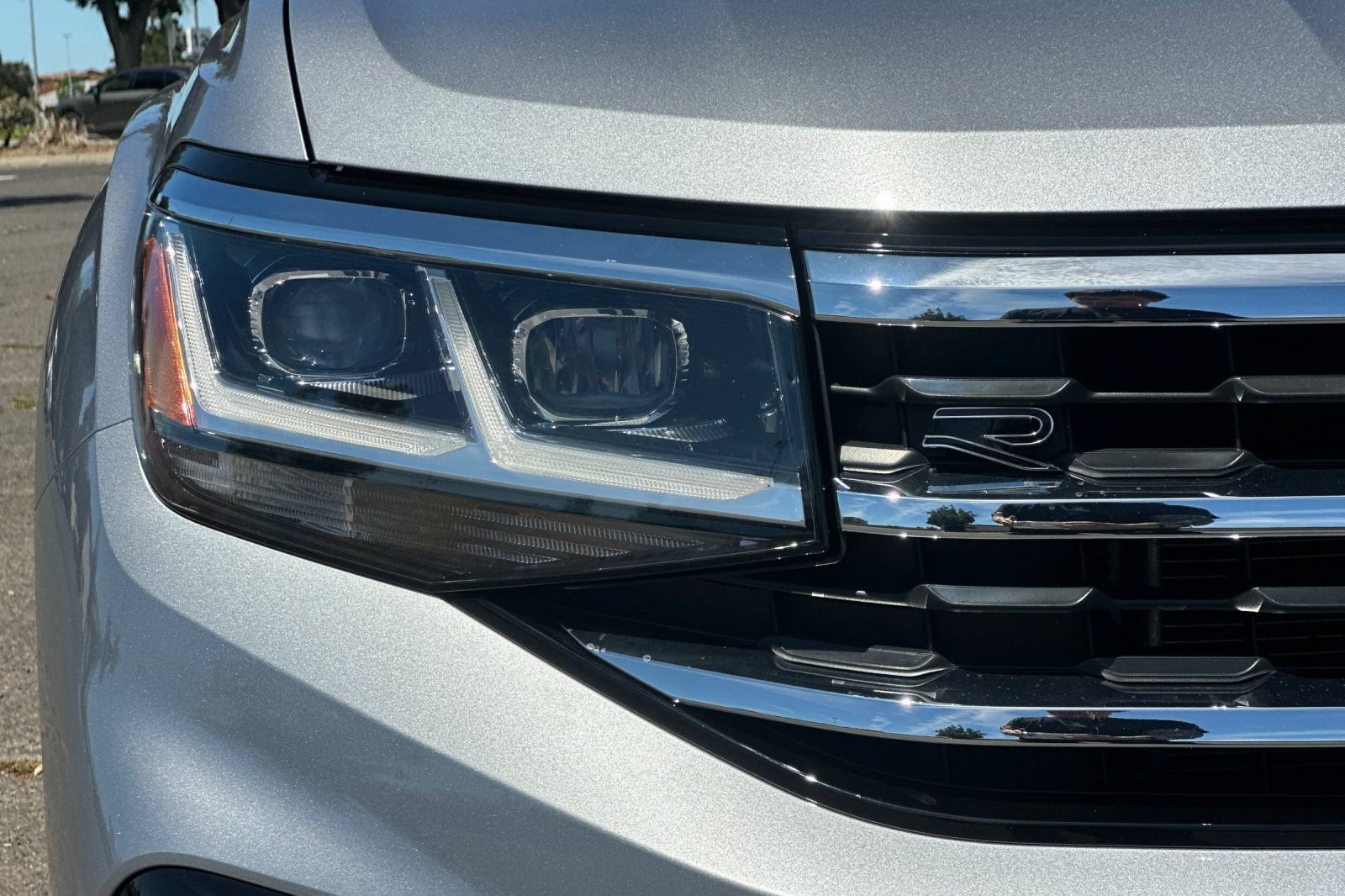 Used 2022 Volkswagen Atlas SEL R-Line AWD/4WD image 48