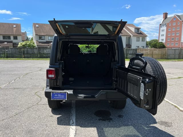 Used 2023 Jeep Wrangler Unlimited Sport AWD/4WD image 29