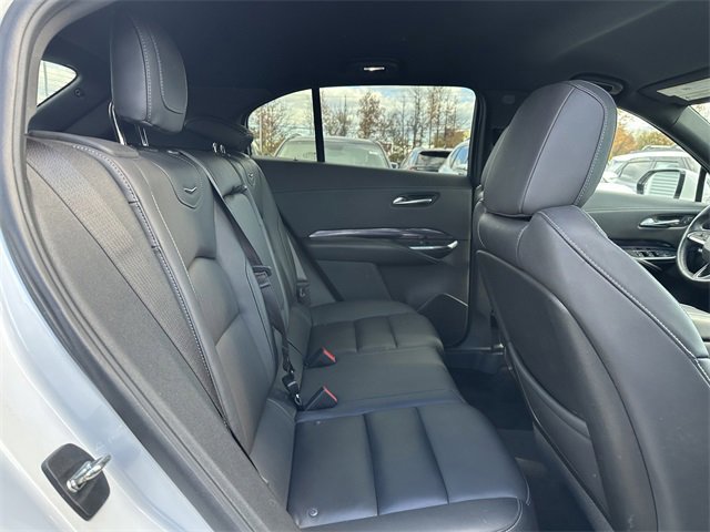 Used 2022 Cadillac XT4 Luxury w/ Cold Weather Package image 37