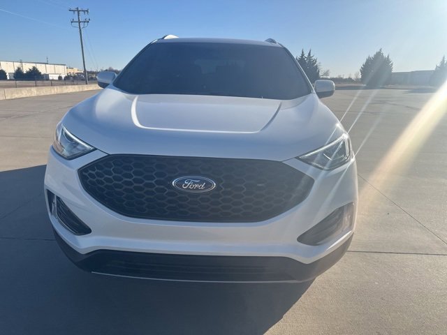 Certified 2024 Ford Edge SEL w/ Convenience Package image 2