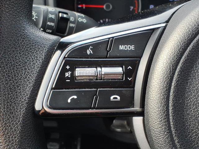Used 2020 Kia Sportage LX image 11