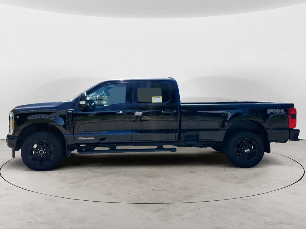 Certified 2025 Ford F350 Lariat w/ Black Appearance Package AWD/4WD image 2