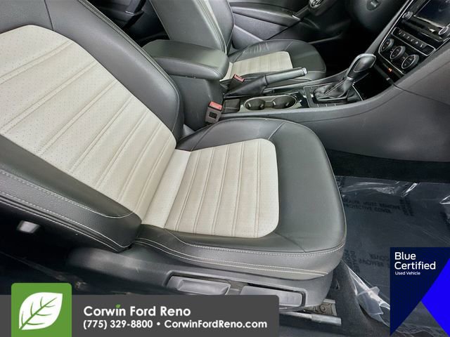 Used 2018 Volkswagen Passat 3.6 FWD image 31