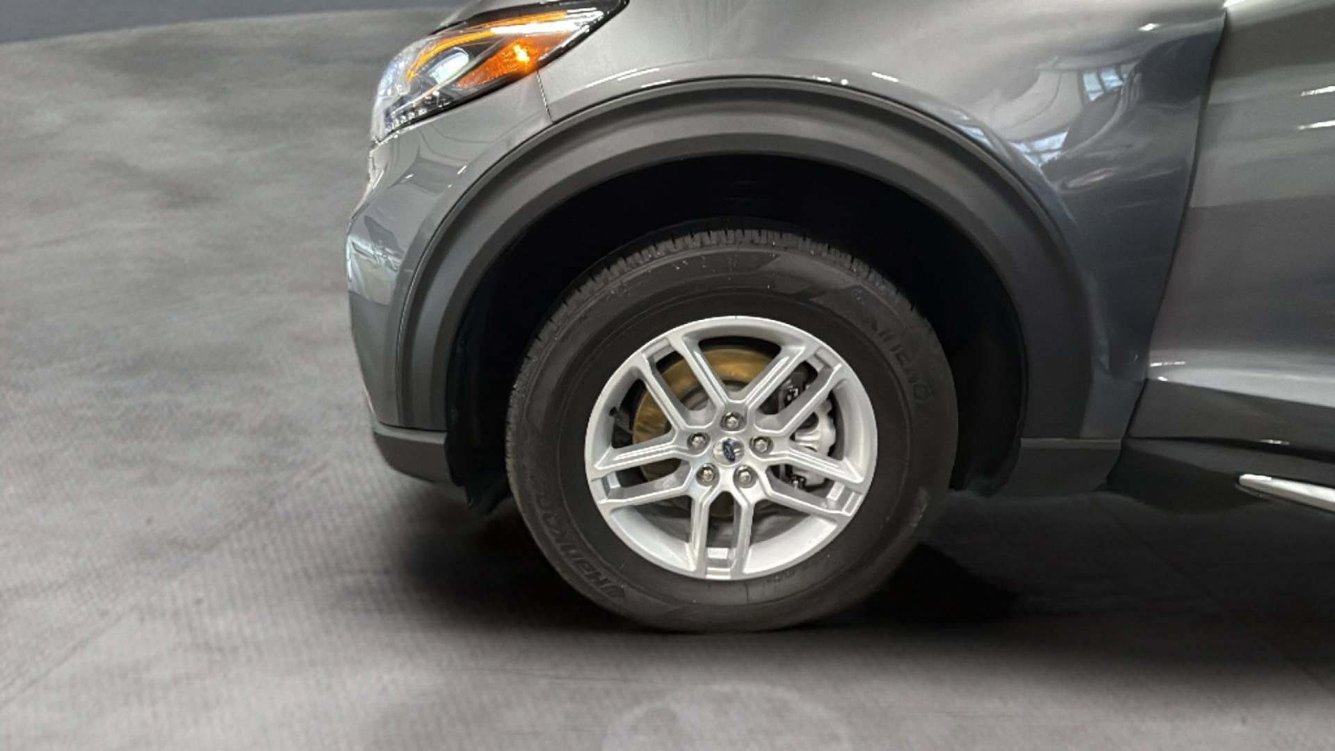 Certified 2025 Ford Explorer Active image 22