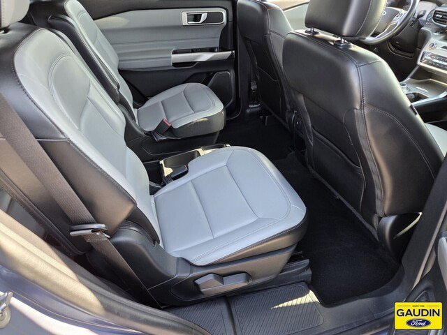 Certified 2021 Ford Explorer XLT w/ Equipment Group 202A RWD image 16