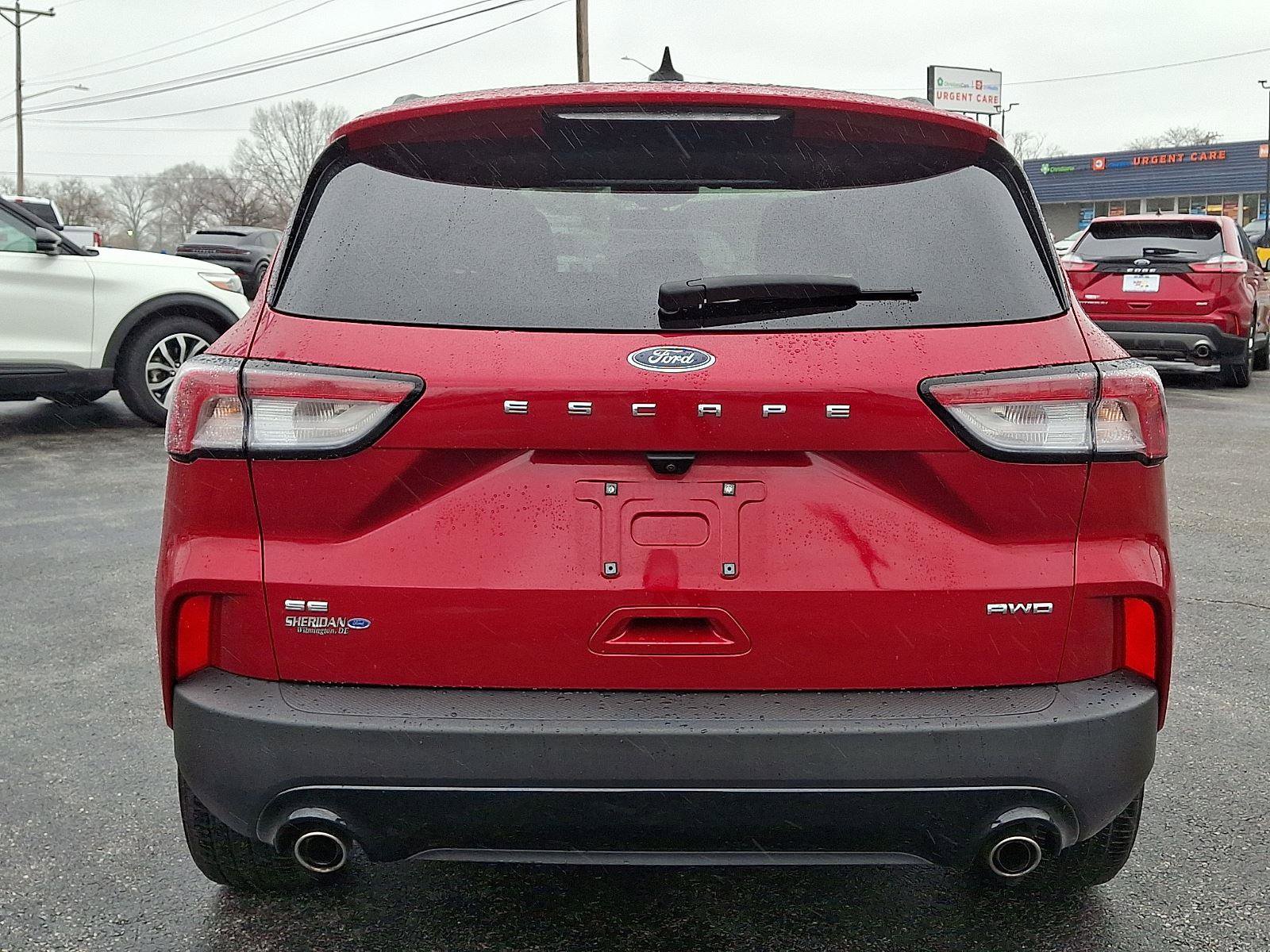 Certified 2022 Ford Escape SE w/ SE Sport Appearance Package image 5