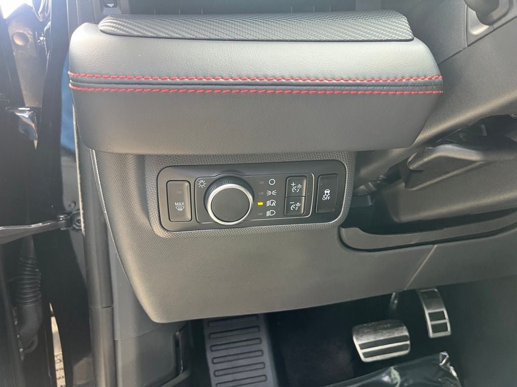 Certified 2025 Ford Mustang Mach-E Premium w/ Sport Appearance Package AWD/4WD image 40