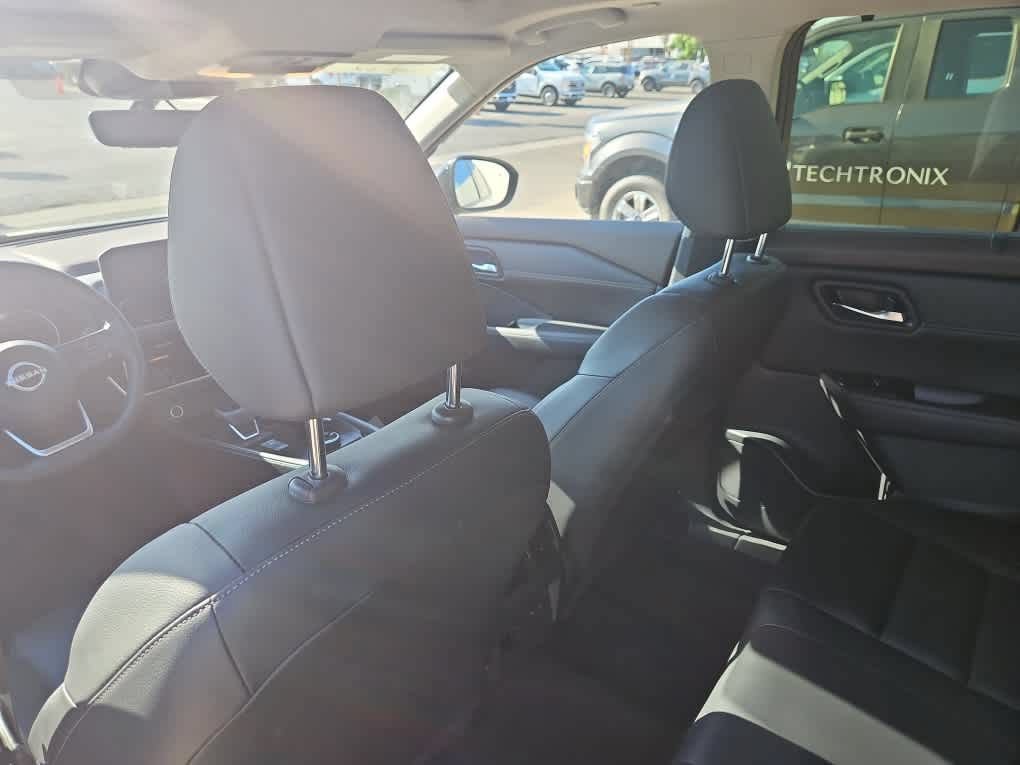 Used 2023 Nissan Rogue SL w/ SL Premium Package AWD/4WD image 11