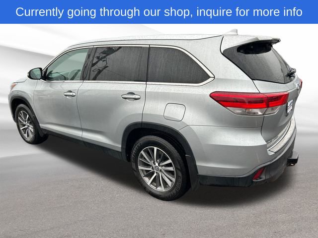 Used 2019 Toyota Highlander XLE image 3