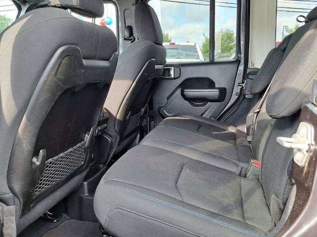 Used 2024 Jeep Wrangler Unlimited Rubicon 4xe AWD/4WD image 15