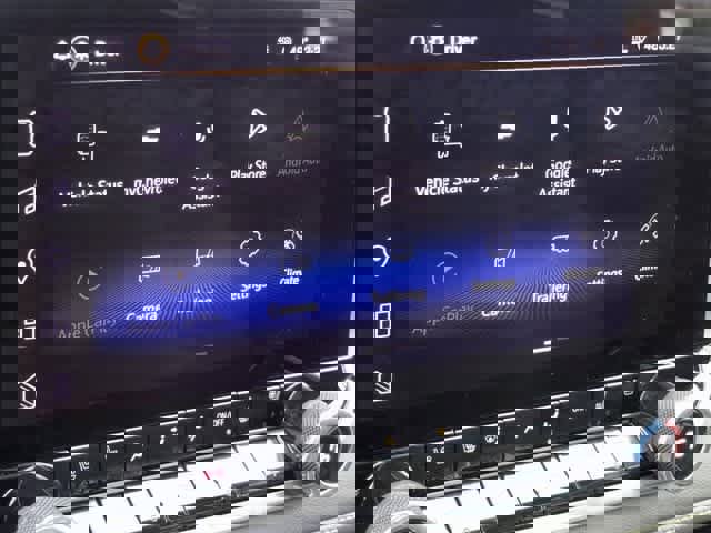 Used 2026 Chevrolet Colorado ZR2 w/ Technology Package image 25