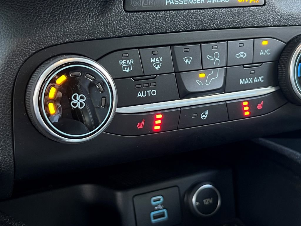 Certified 2020 Ford Escape SEL image 33