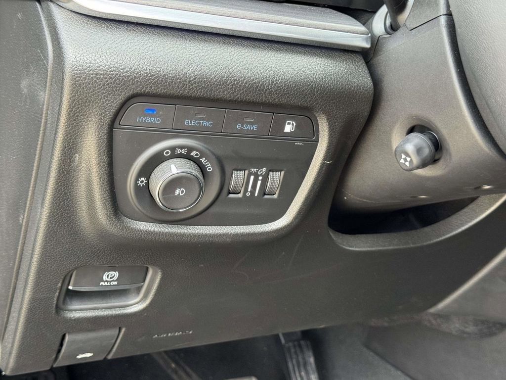 Used 2022 Jeep Grand Cherokee Overland AWD/4WD image 8