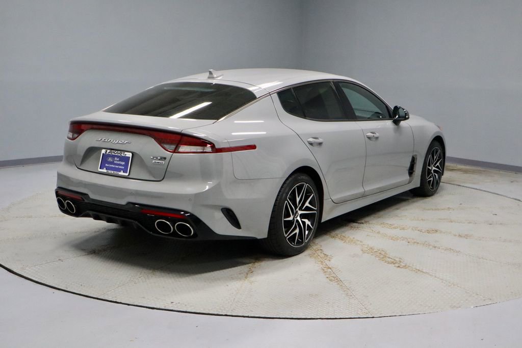 Used 2022 Kia Stinger GT-Line AWD/4WD image 12