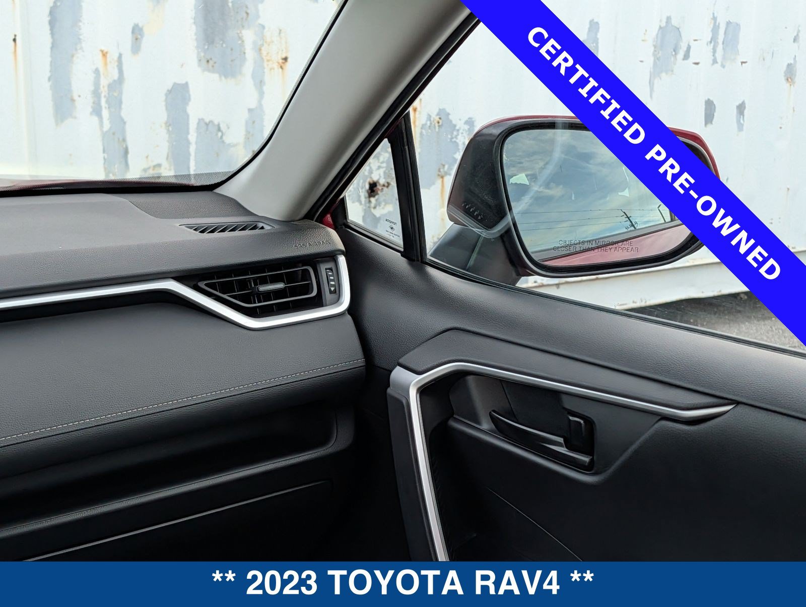 Used 2023 Toyota RAV4 LE AWD/4WD image 18