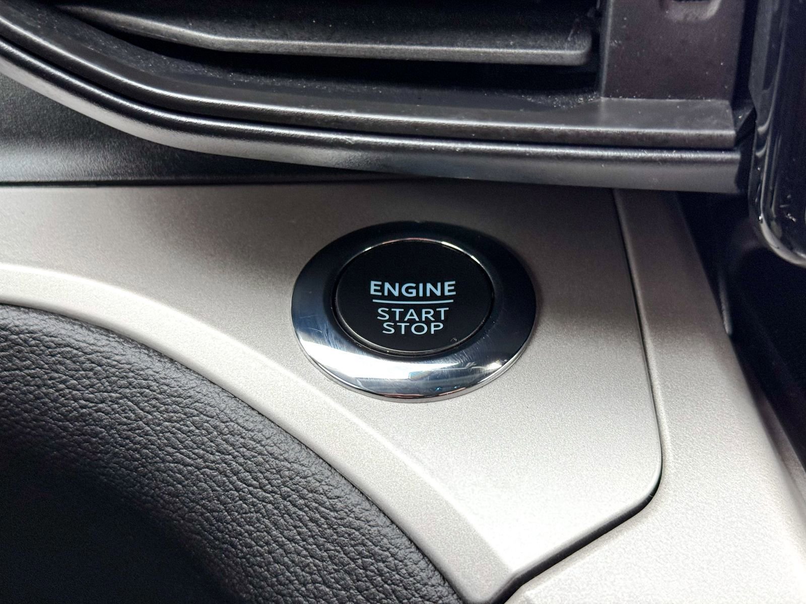 Certified 2023 Ford Explorer XLT image 27