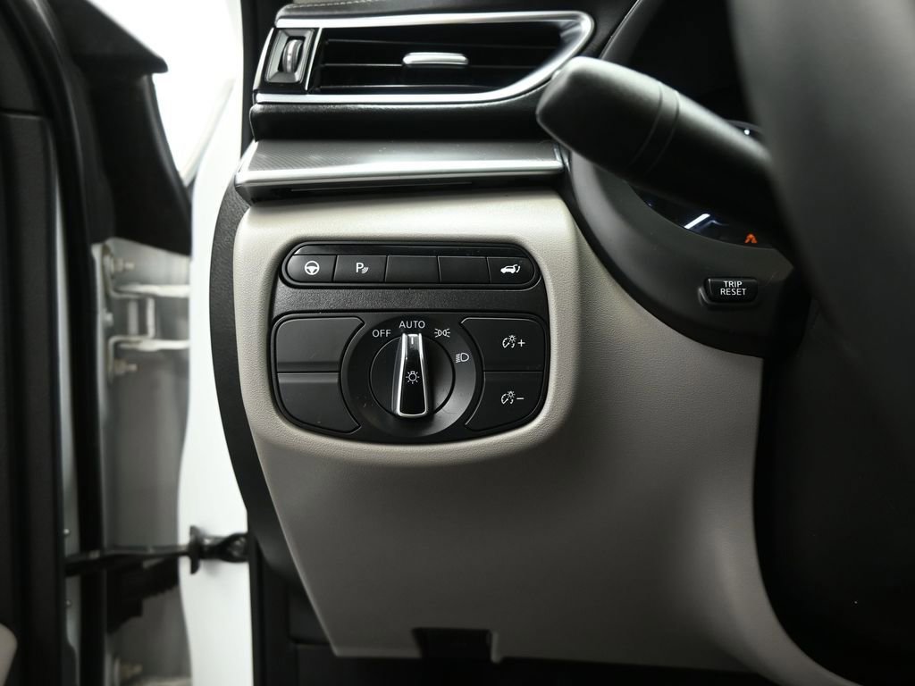 Used 2024 INFINITI QX50 Luxe image 38