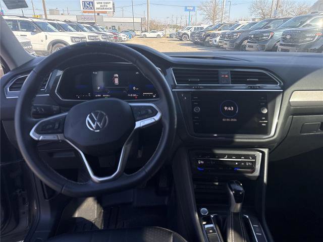 Used 2023 Volkswagen Tiguan SE image 11