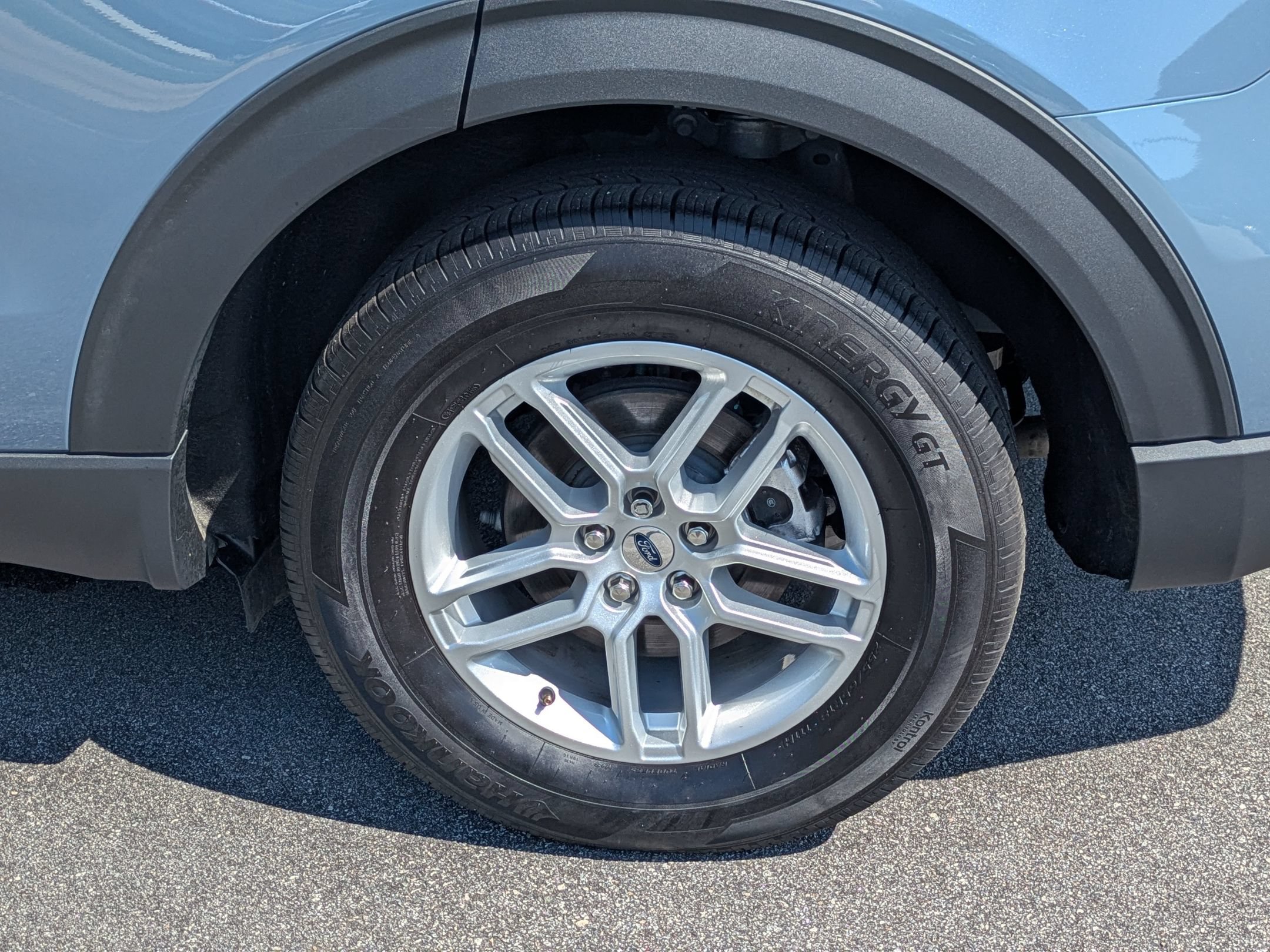 Certified 2025 Ford Explorer Active AWD/4WD image 8