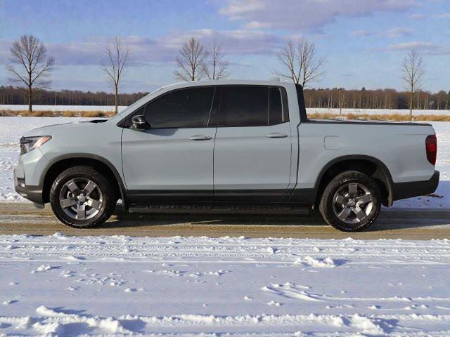 Used 2024 Honda Ridgeline Black Edition image 3