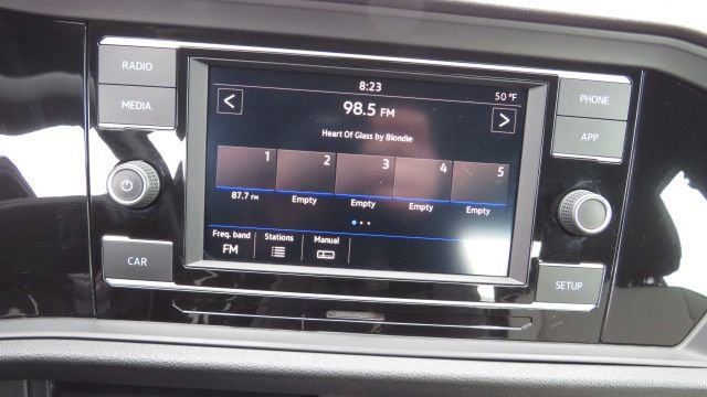 Used 2019 Volkswagen Jetta R-Line image 13