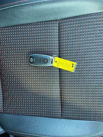 Used 2026 Nissan Kicks SR FWD image 34