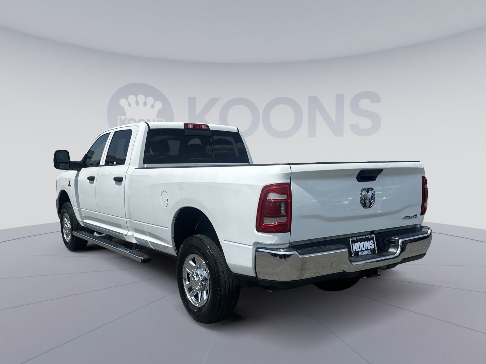 Used 2024 RAM 2500 Tradesman w/ Chrome Appearance Group AWD/4WD image 8