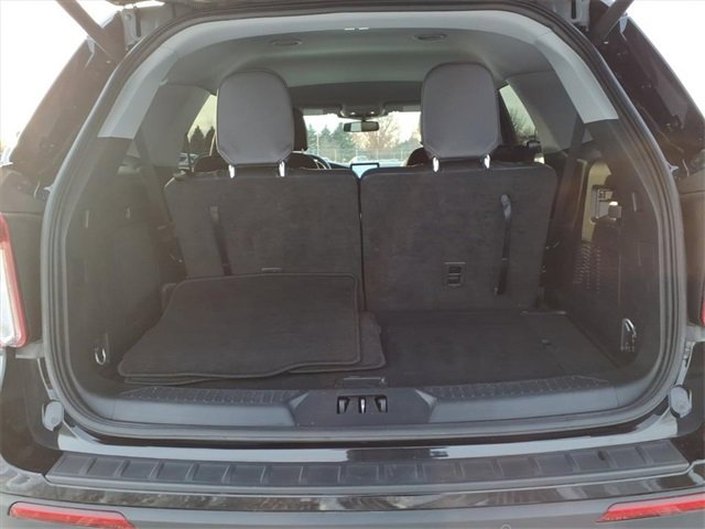 Certified 2023 Ford Explorer XLT w/ Equipment Group 202A image 9