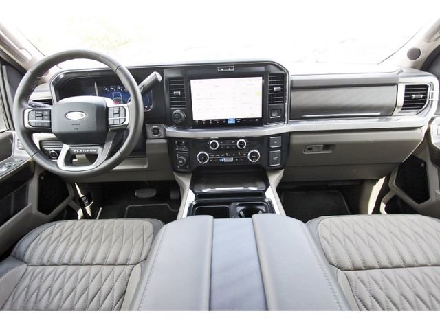 Certified 2026 Ford F250 Platinum w/ Platinum Plus Package AWD/4WD image 8