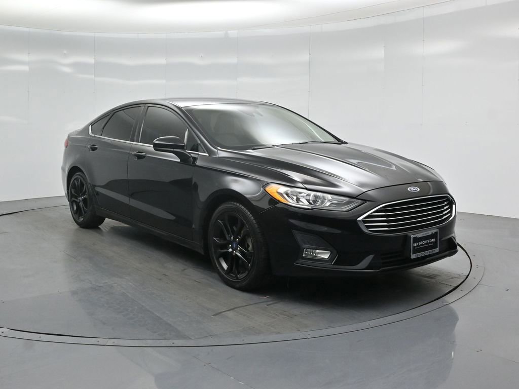 Certified 2020 Ford Fusion SE w/ Equipment Group 151A image 7
