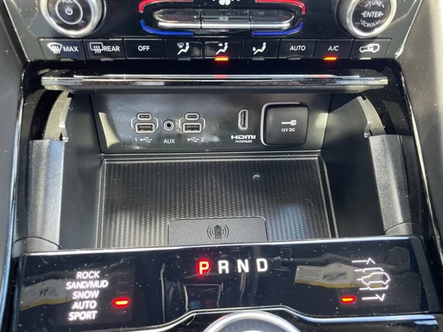 Used 2024 Jeep Grand Cherokee L Summit AWD/4WD image 28