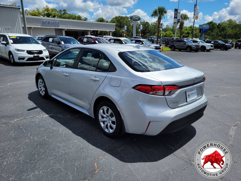 Used 2024 Toyota Corolla LE FWD image 4
