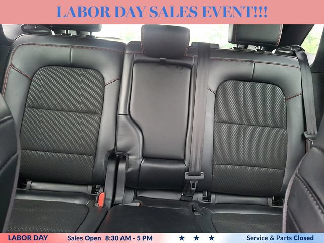 Certified 2025 Ford Escape ST-Line Select AWD/4WD image 17